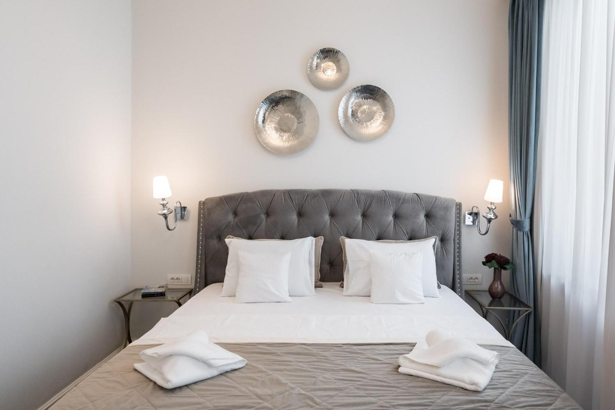Highline Downtown Aparthotel Oldtown Unirii Square 부쿠레슈티 외부 사진