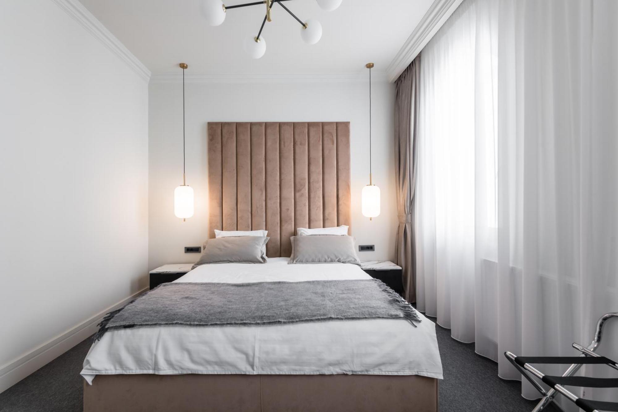 Highline Downtown Aparthotel Oldtown Unirii Square 부쿠레슈티 외부 사진