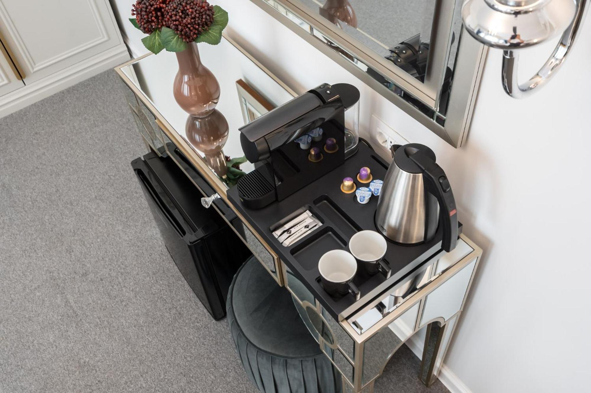 Highline Downtown Aparthotel Oldtown Unirii Square 부쿠레슈티 외부 사진
