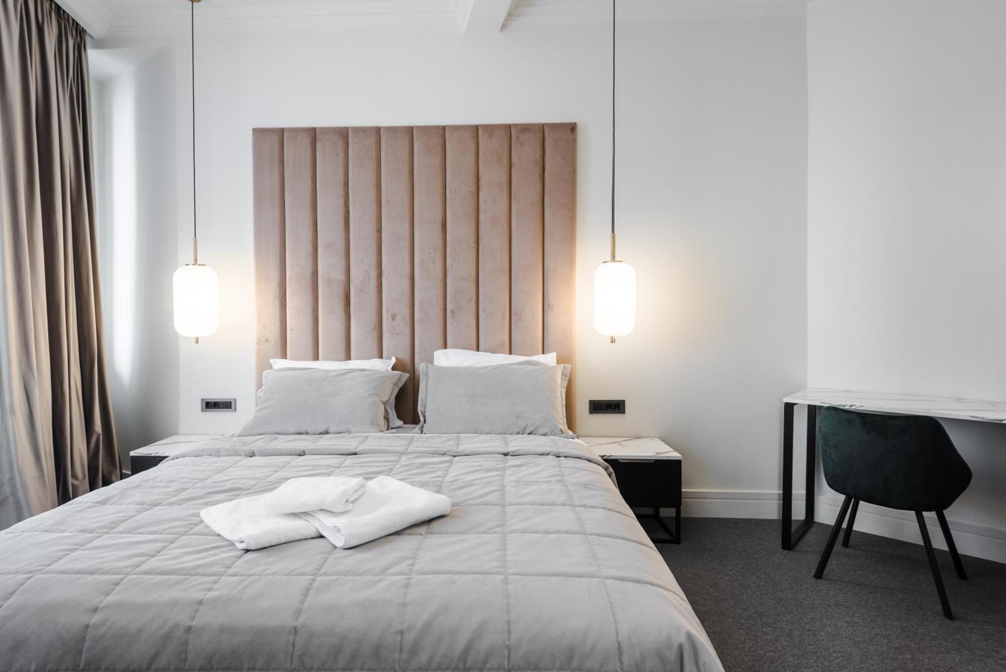 Highline Downtown Aparthotel Oldtown Unirii Square 부쿠레슈티 외부 사진