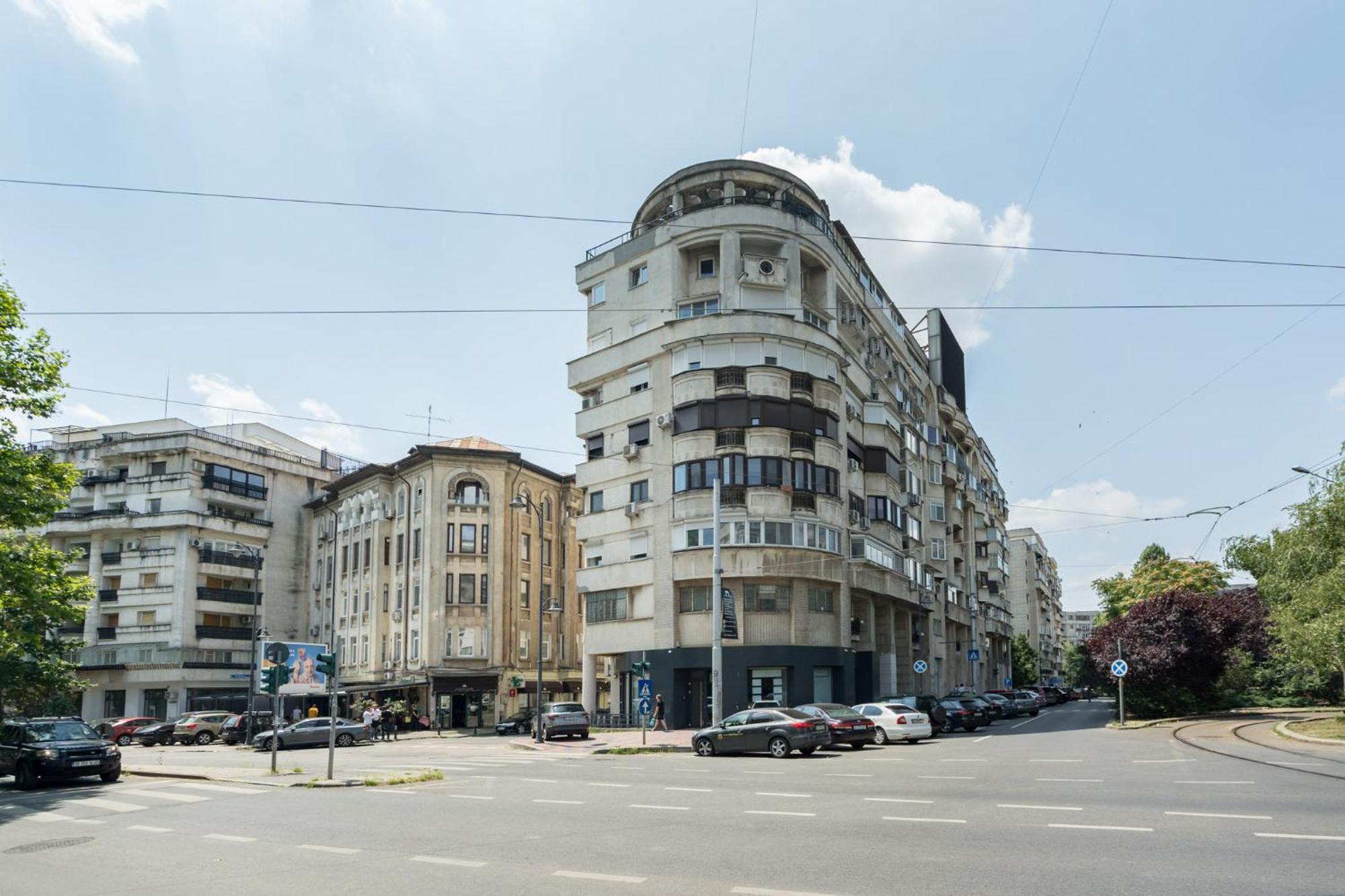 Highline Downtown Aparthotel Oldtown Unirii Square 부쿠레슈티 외부 사진