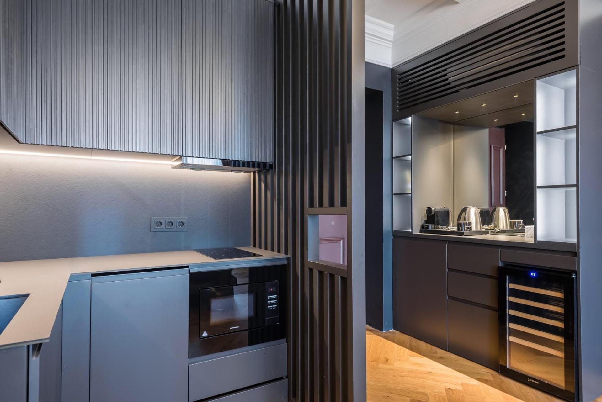 Highline Downtown Aparthotel Oldtown Unirii Square 부쿠레슈티 외부 사진