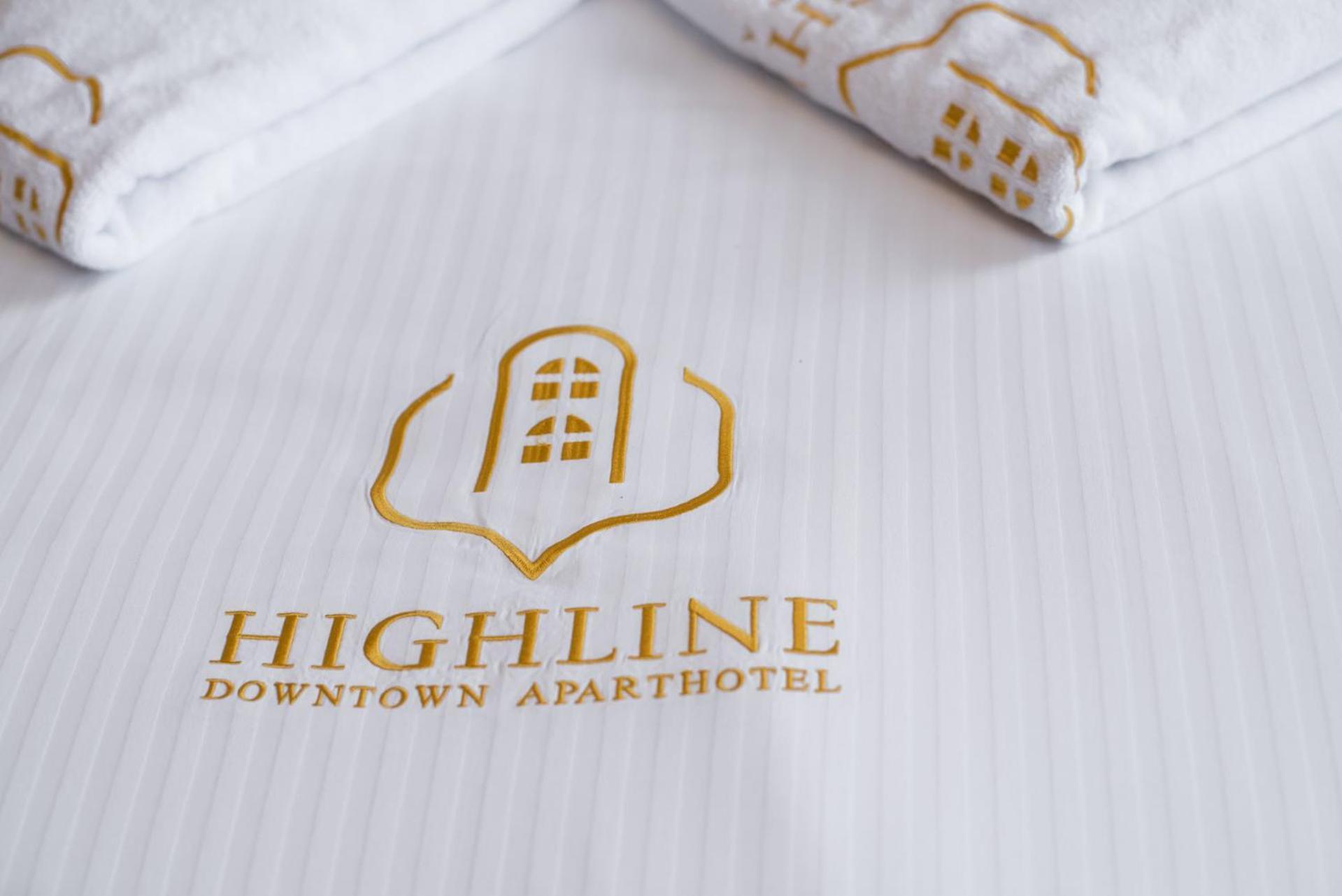 Highline Downtown Aparthotel Oldtown Unirii Square 부쿠레슈티 외부 사진