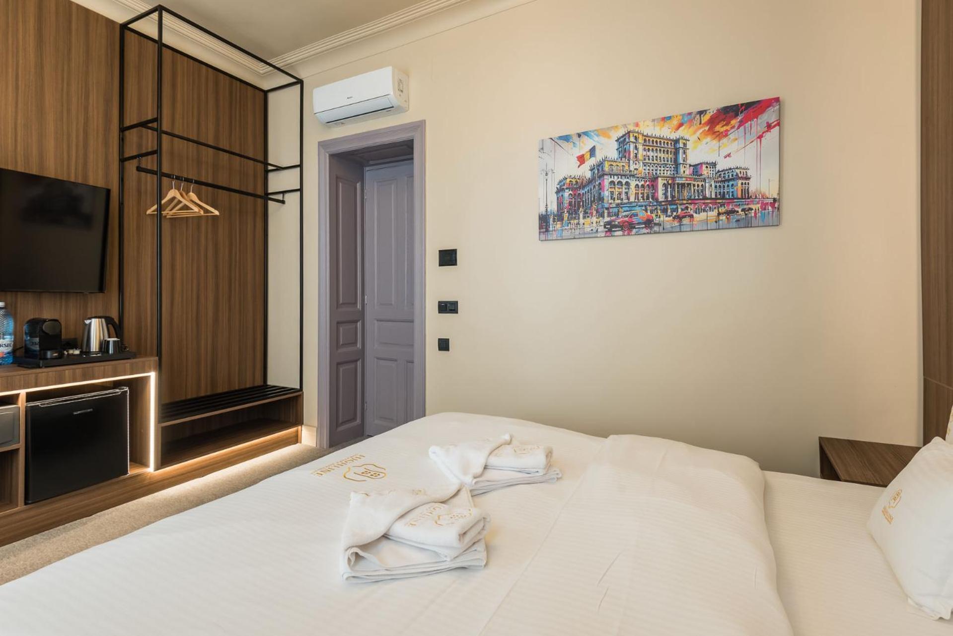 Highline Downtown Aparthotel Oldtown Unirii Square 부쿠레슈티 외부 사진