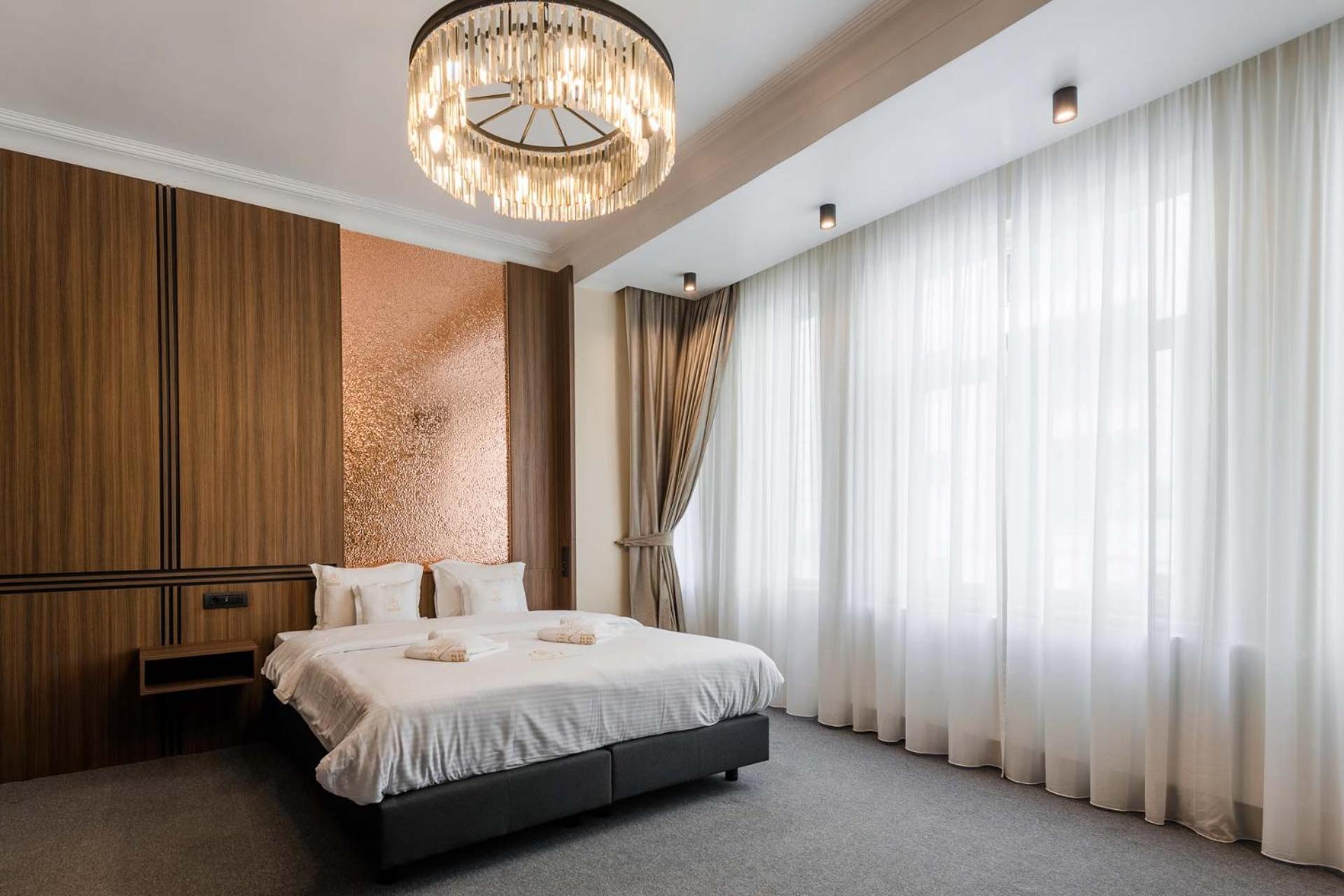 Highline Downtown Aparthotel Oldtown Unirii Square 부쿠레슈티 외부 사진