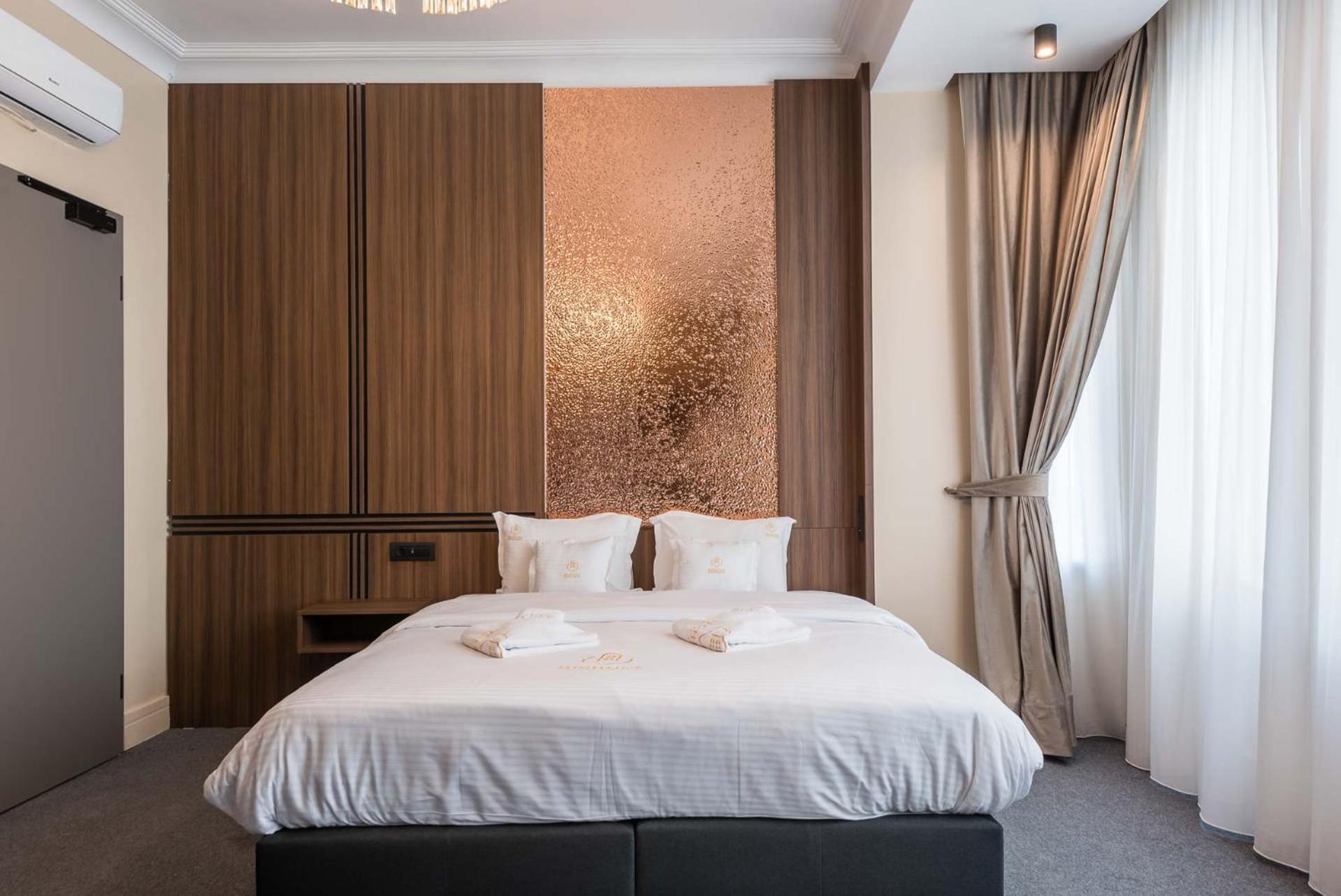 Highline Downtown Aparthotel Oldtown Unirii Square 부쿠레슈티 외부 사진